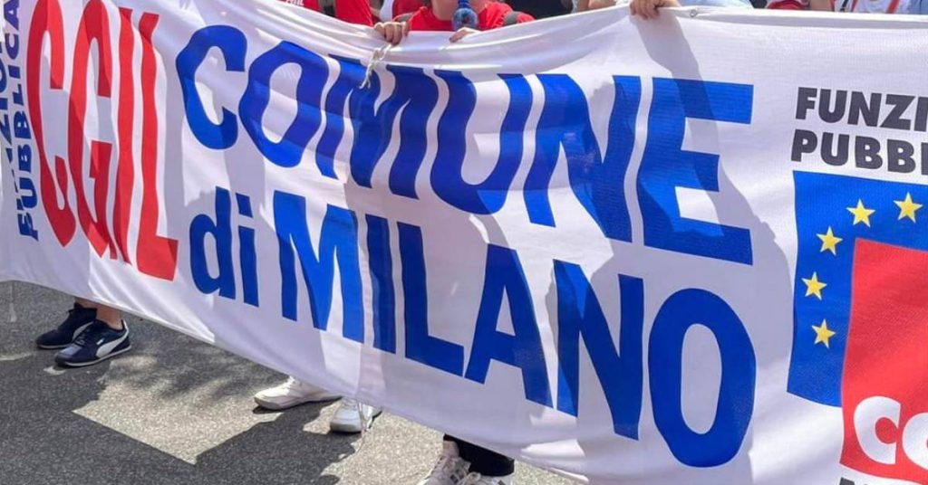 Striscione Comune Milano Fp Cgil