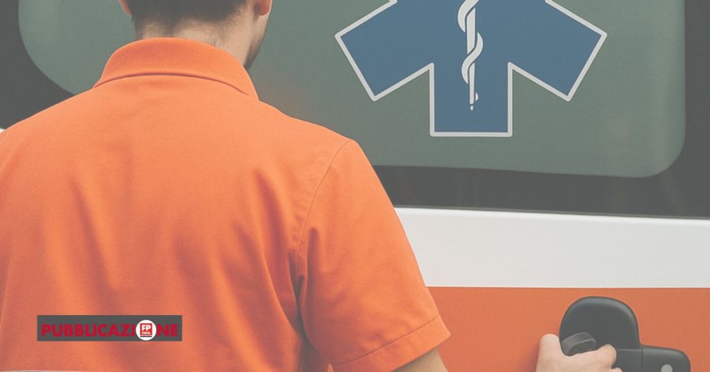 ambulanza e operatore