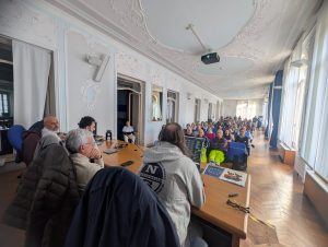 assemblea all'interno della Provincia di Varese